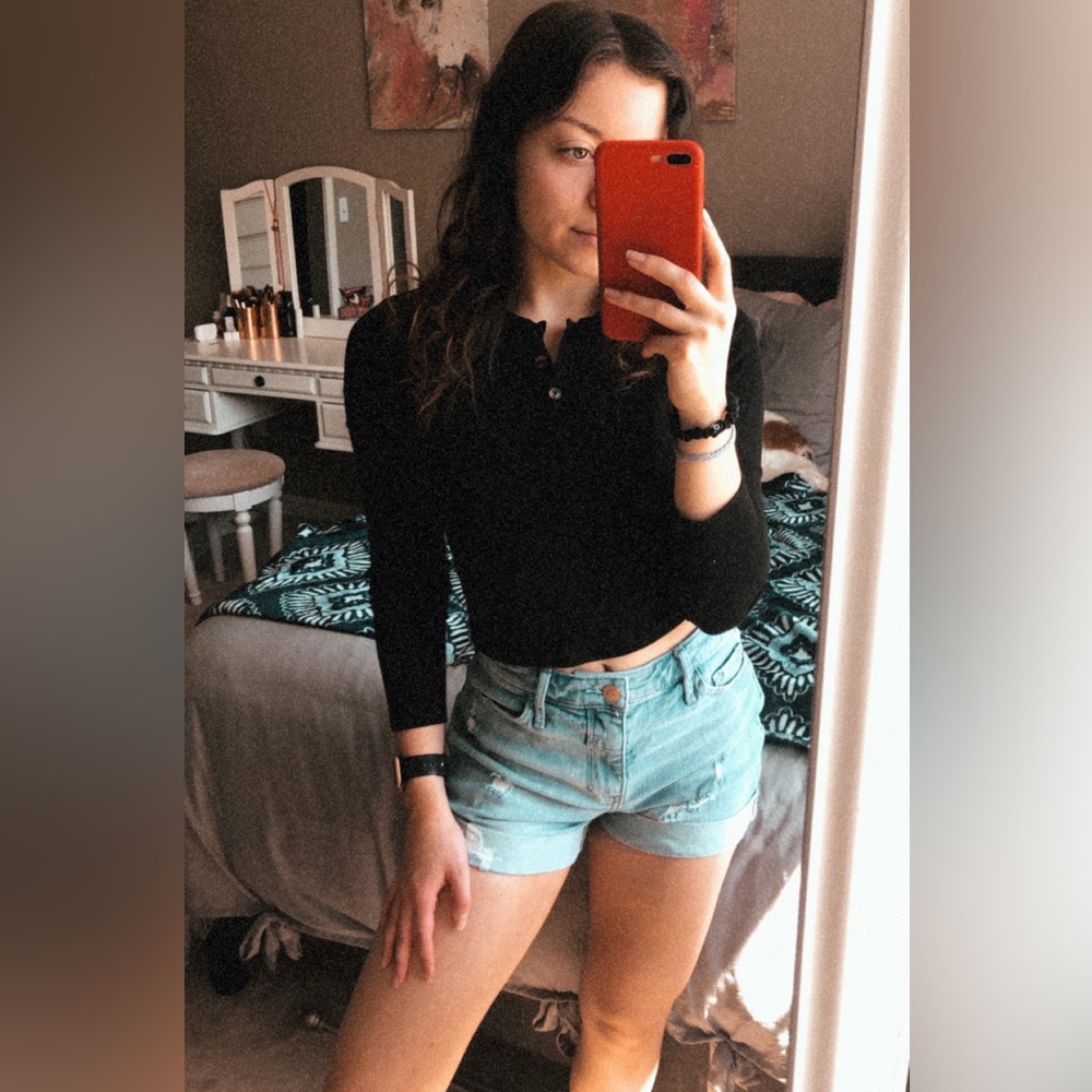 High Rise Mom Shorts - Picture 2 of 5